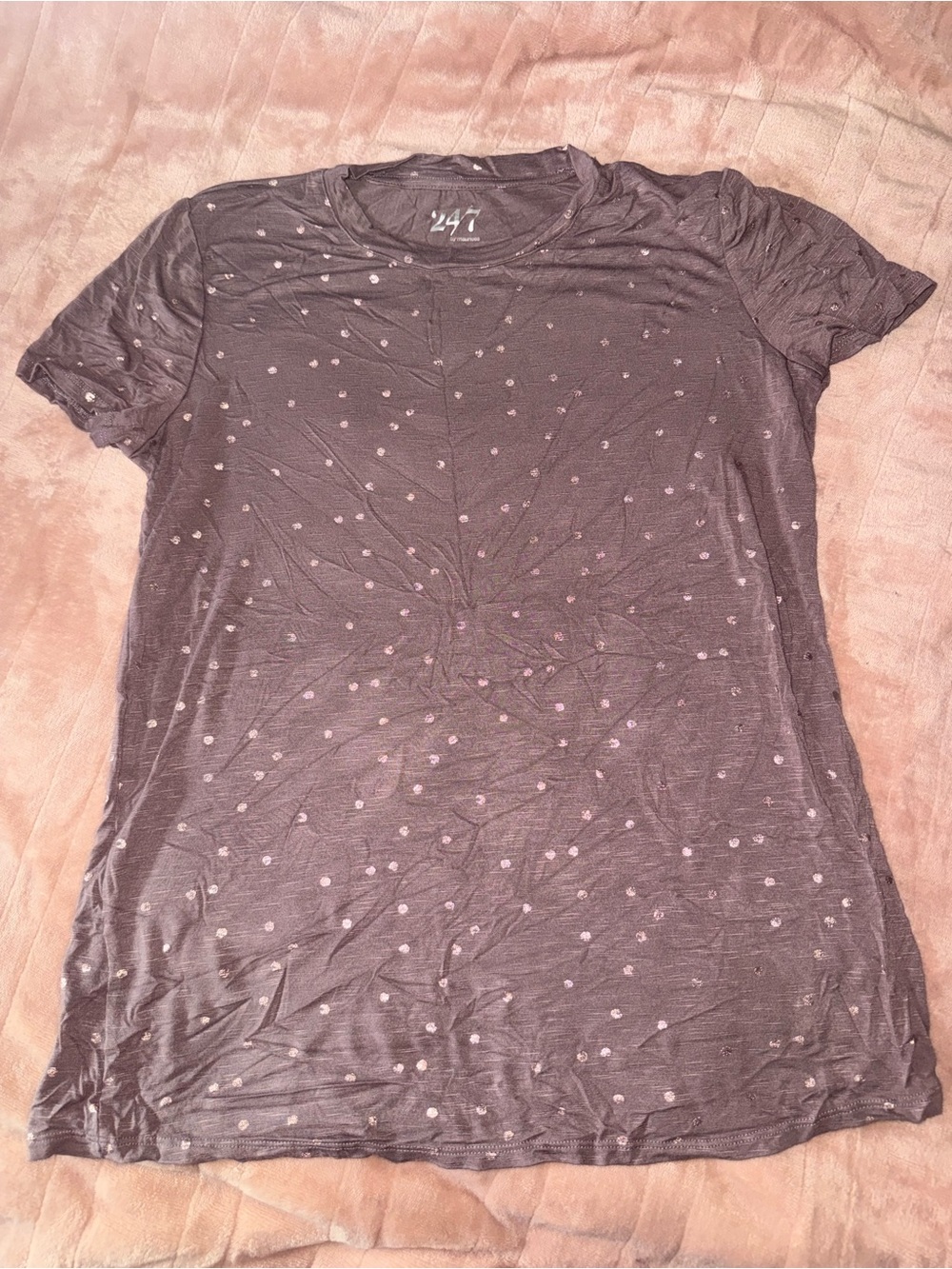 24/7 Maurice’s Mauve Crew Neck Tee with Pink Dot Print